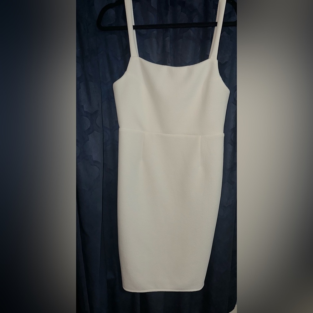 White Lulus mid-length dress